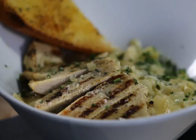 Chicken Alfredo.
